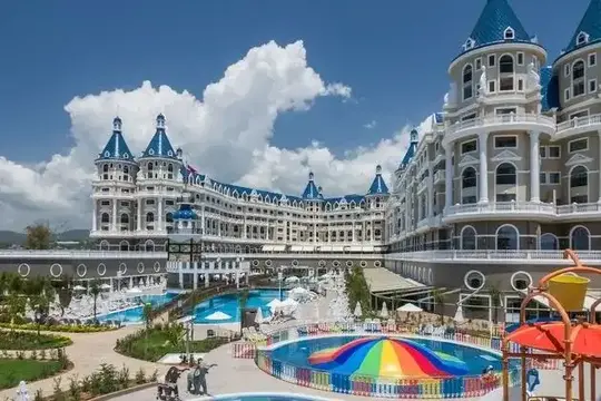 Antalya Airport to Haydarpasha Palace VIP Transfer: 107 KM Comfort Miracle!