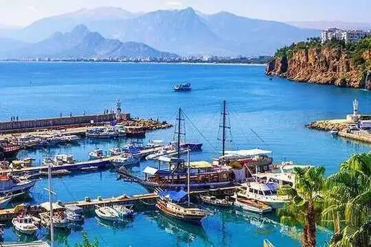    Is Antalya Safe for Tourists in 2026? What Travelers Should Really Know Before Visiting