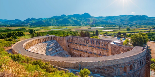 A Place Where Silent History, Green Landscapes, and Mediterranean Light Come Together: Serik